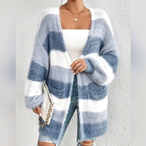 New Chic Striped Fluffy Knit Cardigan Sweater Pockets White Blue - Picture 7 of 9